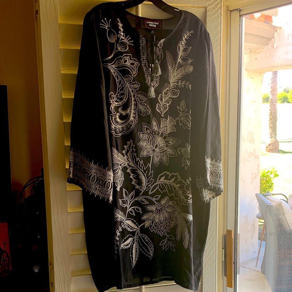Johnny Was Black Tunic dress with White Embroidery. Ptp 24”length 36”